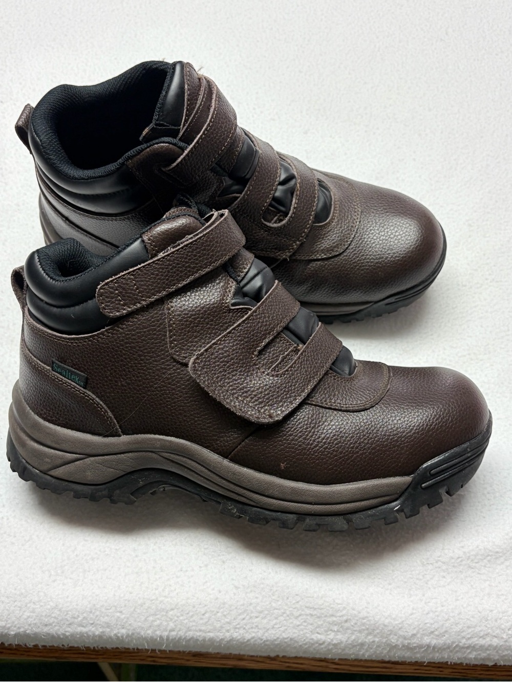 PROPET cliff walker Boot MPRX 85 Sz 11 Brown  Waterproof NEARLY NEW